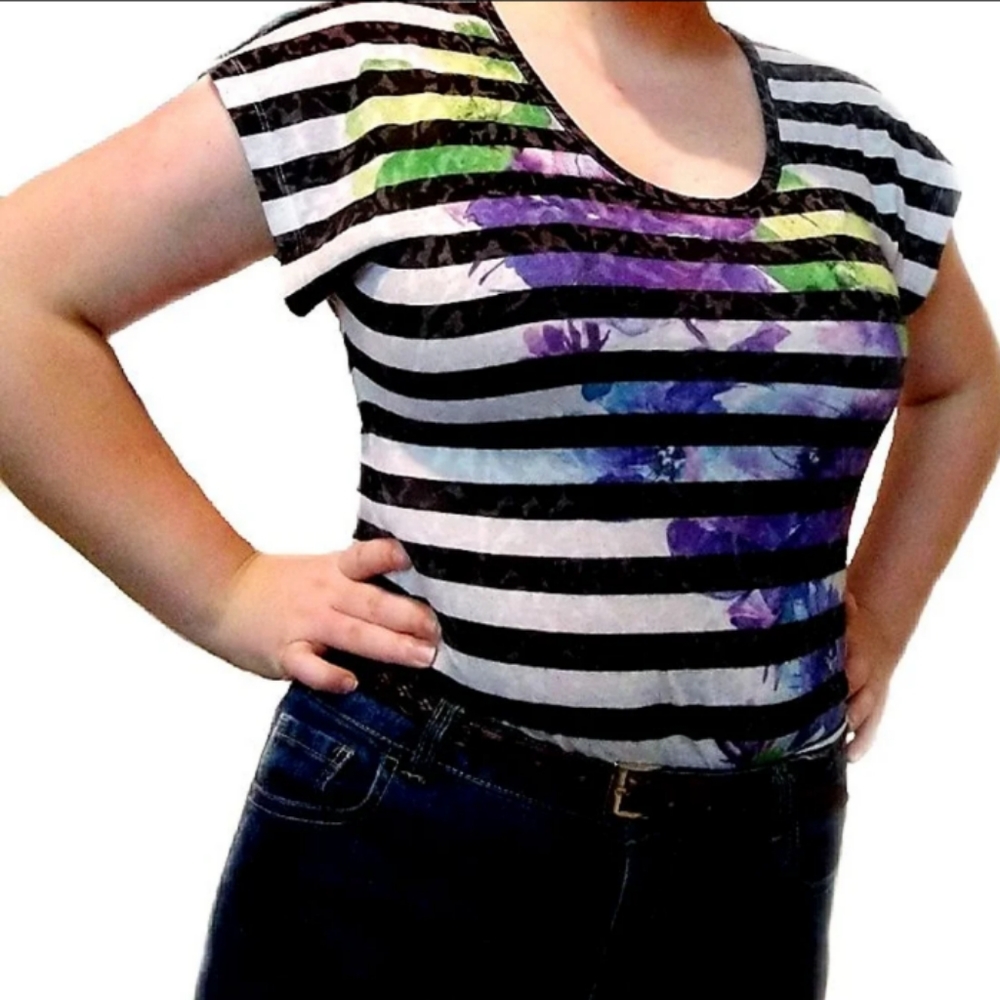 Medium lightweight Top

silver white